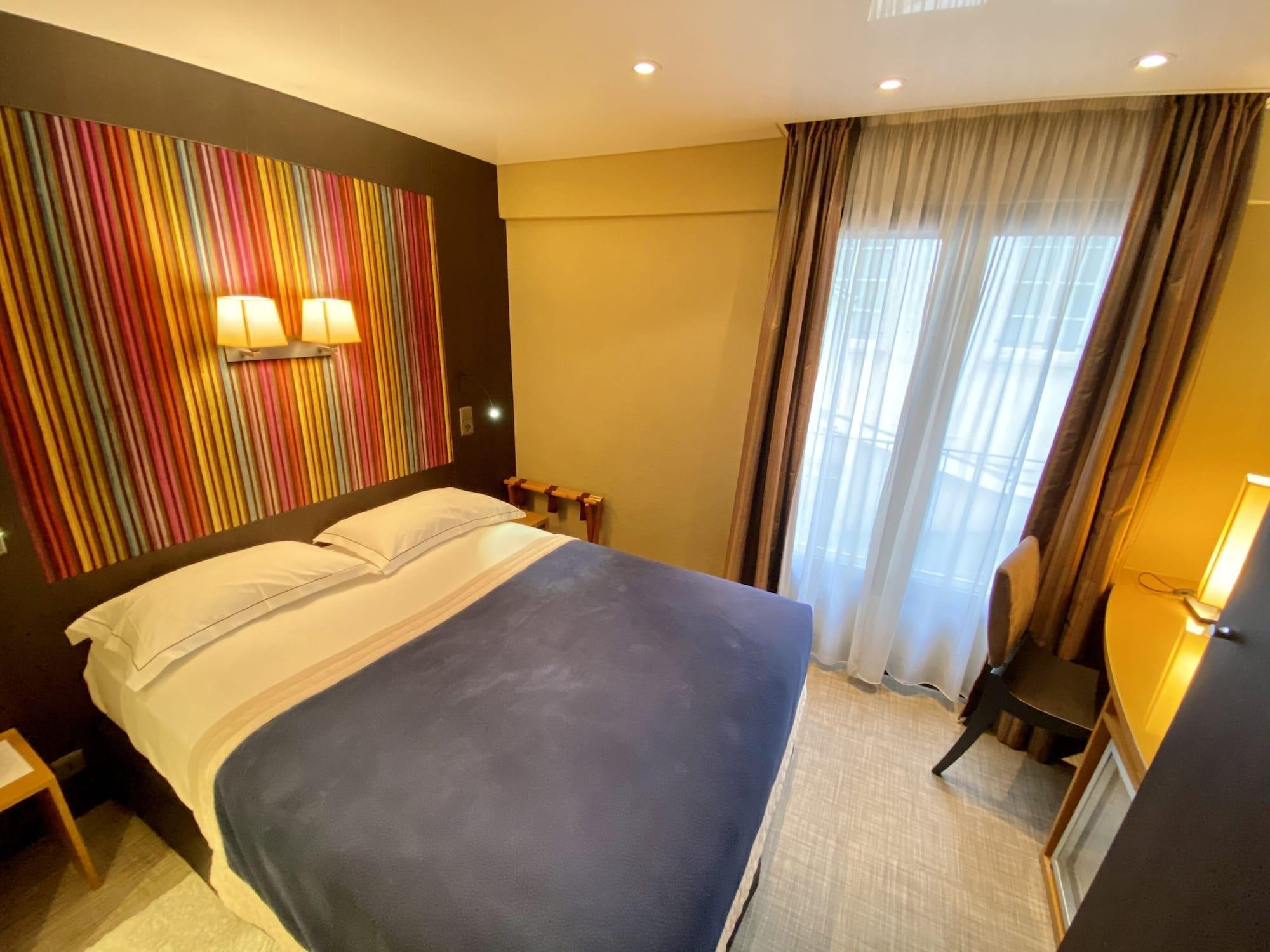 פריז Hotel Du Vieux Saule מראה חיצוני תמונה